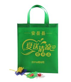 環(huán)保印刷新戰(zhàn)場(chǎng) 探訪成都環(huán)雅的無(wú)紡布袋產(chǎn)業(yè)發(fā)展前沿